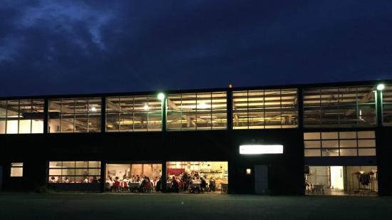 Oui Oui-restaurante taller coches-amsterdam-hotel de goudfazant-cenar amsterdam