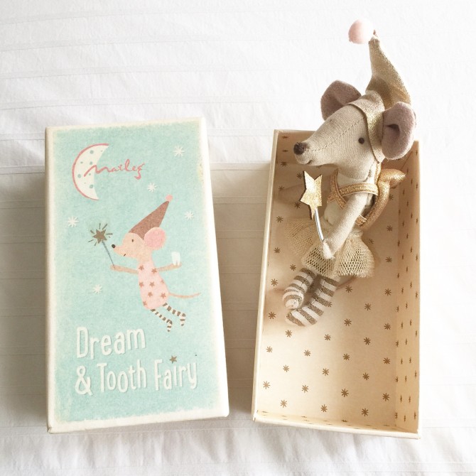 Hada de los dientes en caja de cerillas