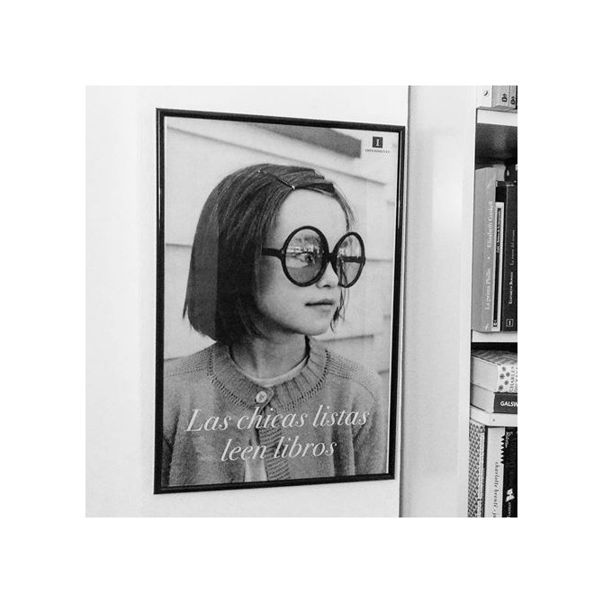 Póster Las chicas listas leen libros
