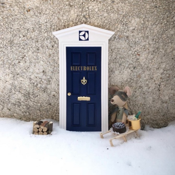 Puerta del ratoncito Pérez para Electrolux