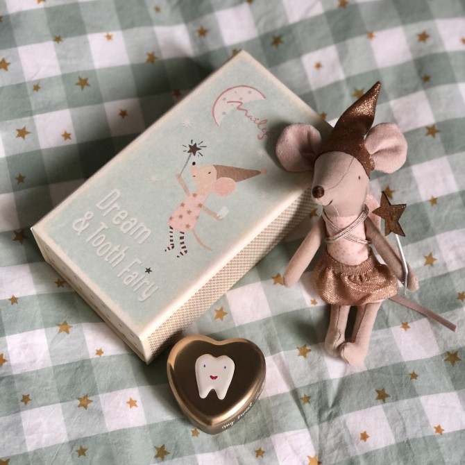 Ratoncita Pérez Mailega Hada de los dientes complemento puerta ratoncito Pérez