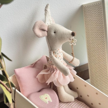 Ratoncita hada de los dientes nueva 2024