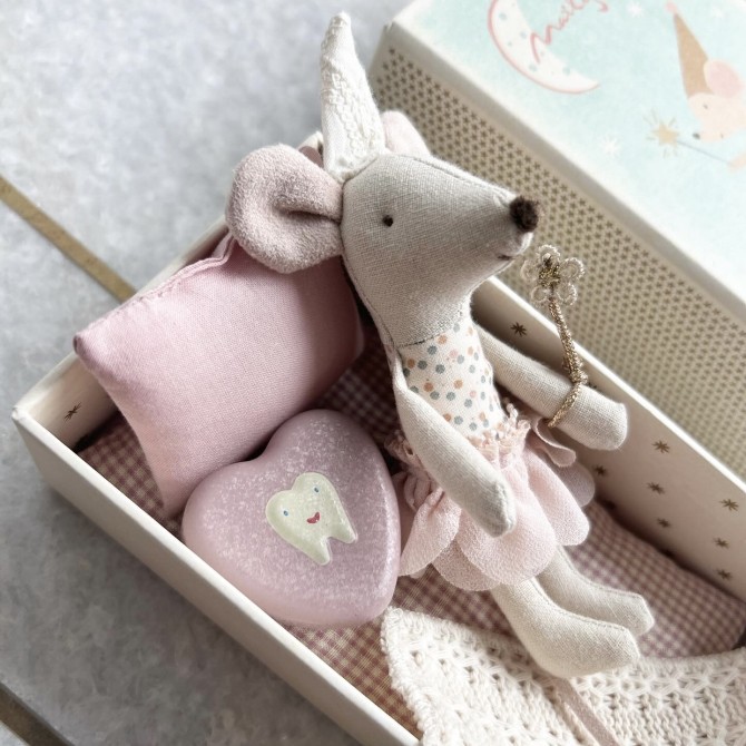 Ratoncita hada de los dientes nueva 2024